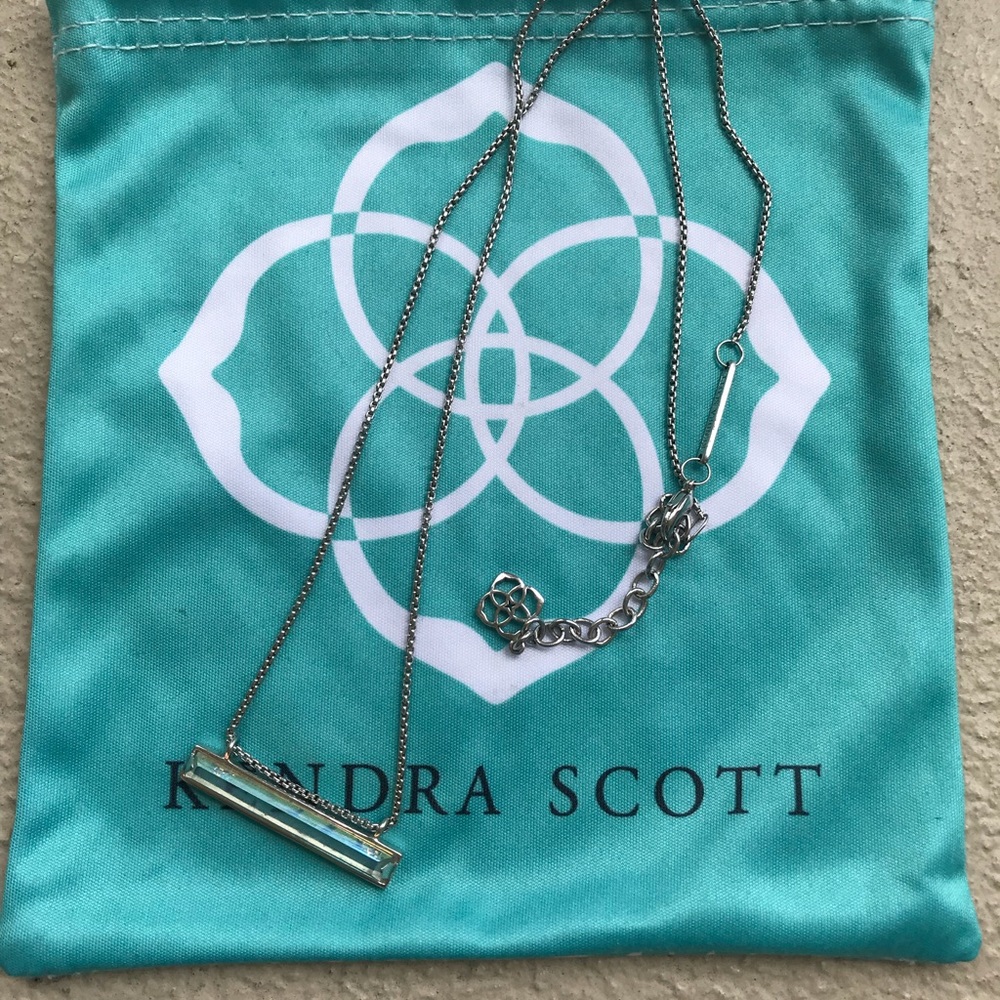Kendra Scott Bar Pendant